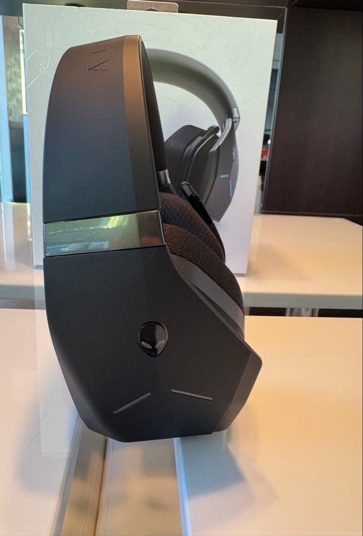 ALIENWARE 7.1ch オーバーイヤー型AW988