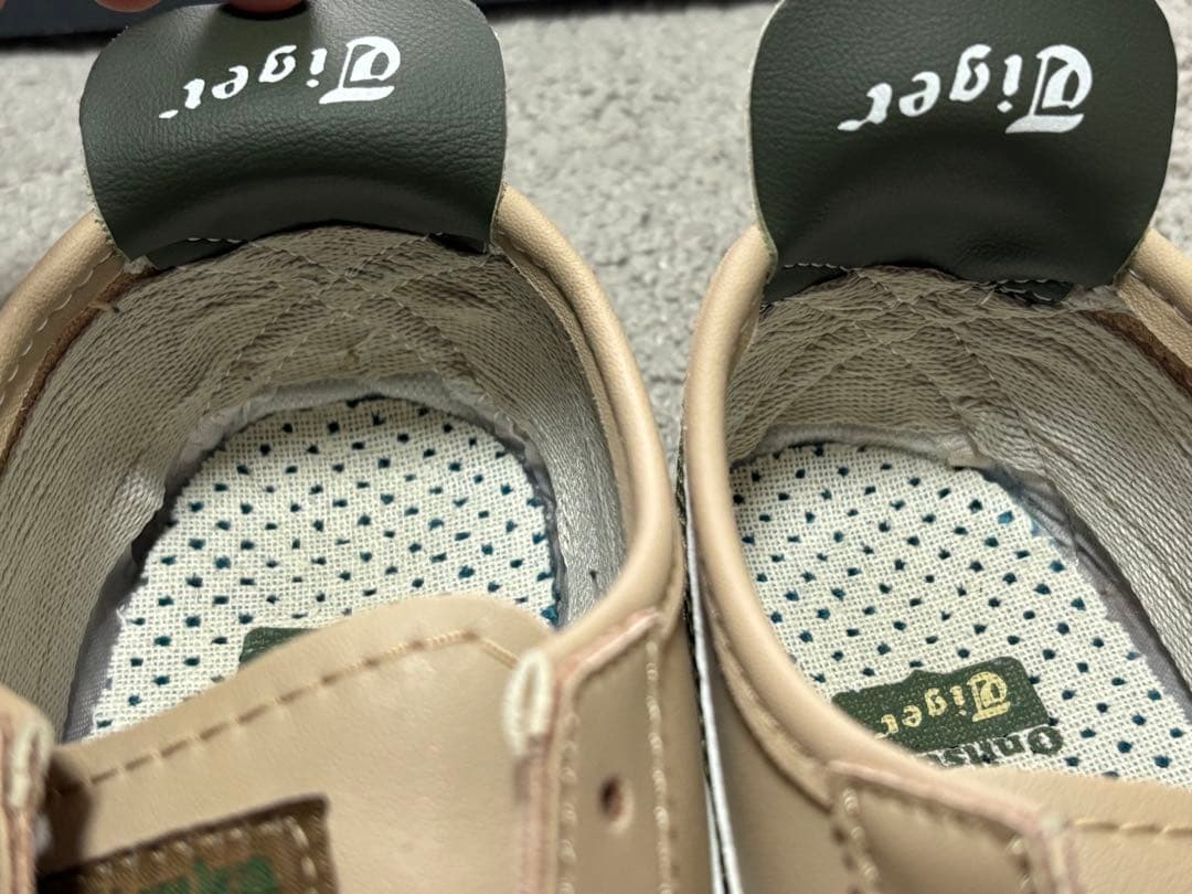 Onitsuka Tiger スニーカー 26.0cmベージュ/グリーン 箱付き - メルカリ