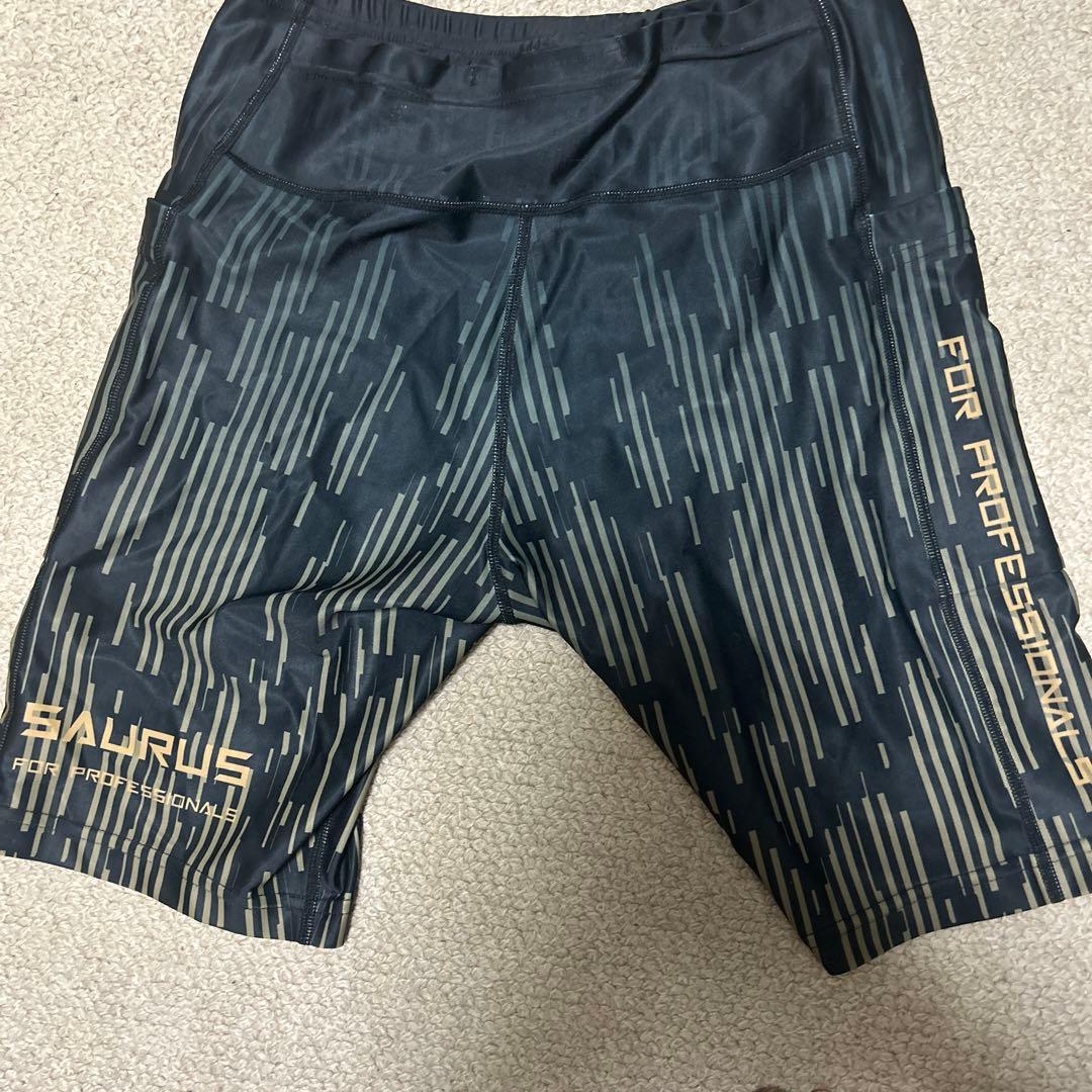 アミノサウルスハーフタイツ - メルカリ