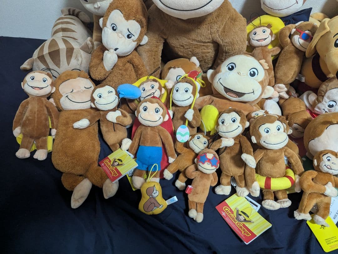 おさるのジョージ　ぬいぐるみ　まとめ売り32点
