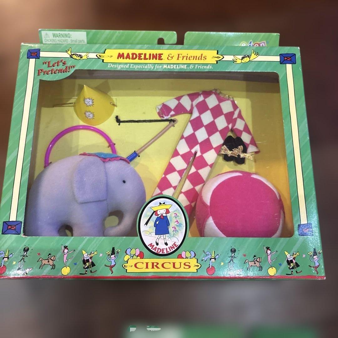 マドレーヌちゃん　8インチドール　小物　お洋服　セット