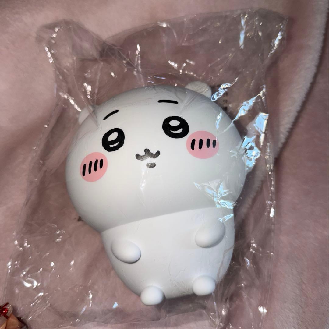 台湾限定　ちいかわ　物入れ