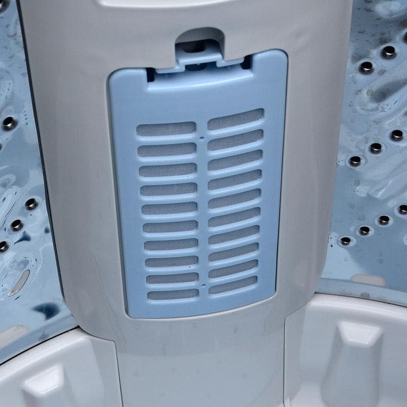 23年製　ハイセンス　5.5kg　全自動洗濯機　タテ型　HW-T55H