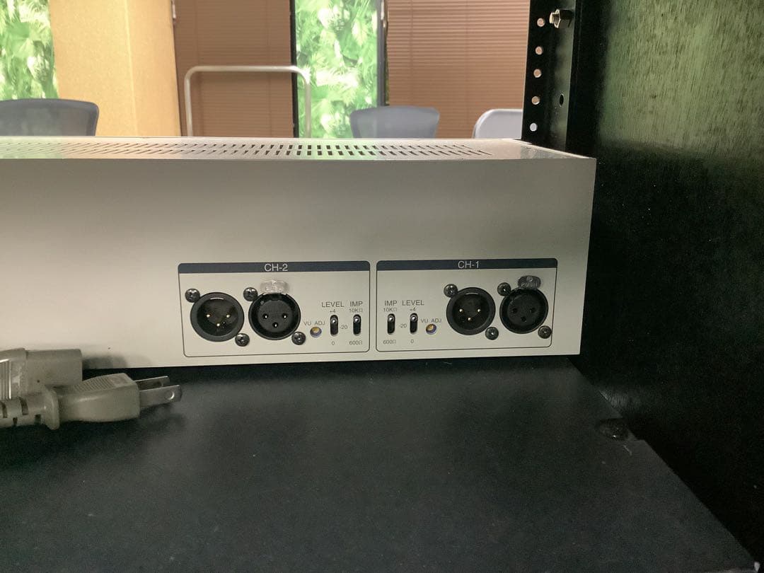 ヤマハ アナログミキサーMV800 とVU メーター 6uラックのset - メルカリ