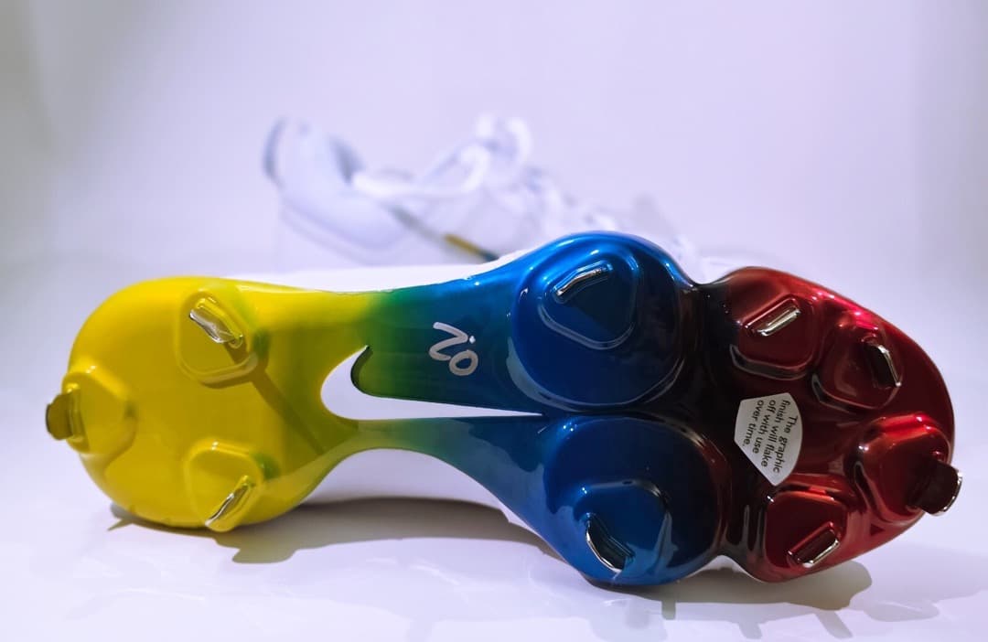 新品2026年USA限定☆Nike☆トラウト 9 Proレインボー☆26cm☆ - メルカリ