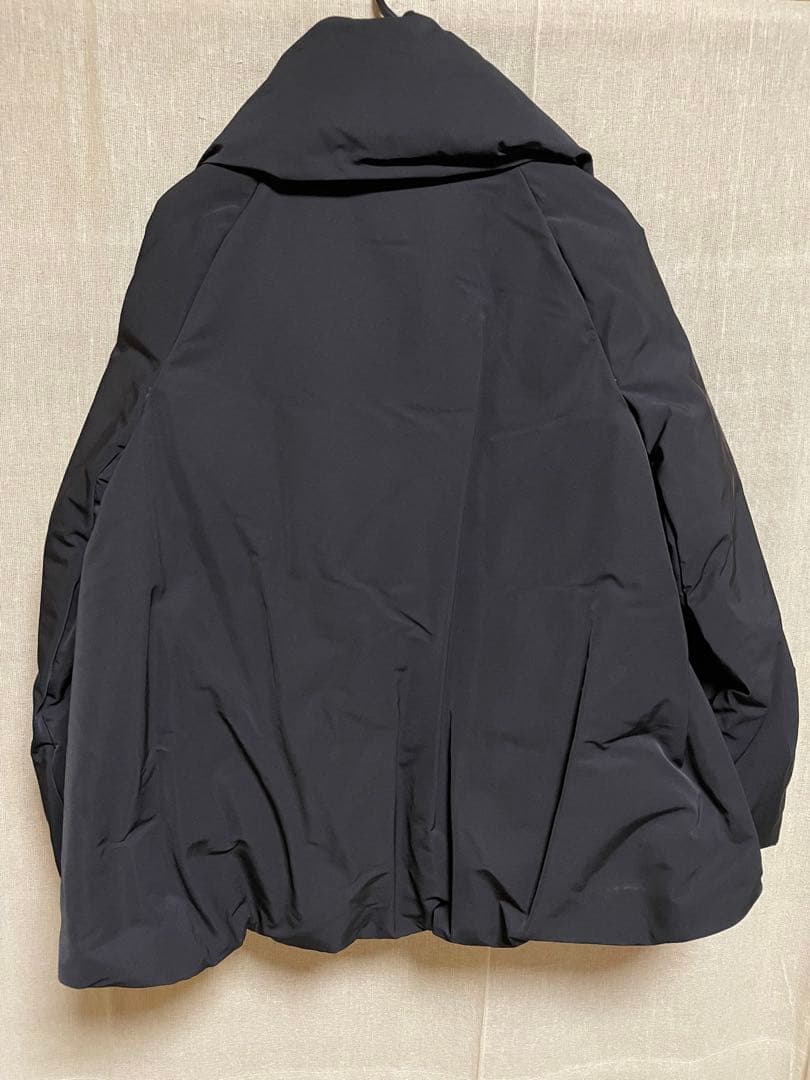 ユニクロ プラスJ ハイブリッドダウンジャケット 数回着用 美品