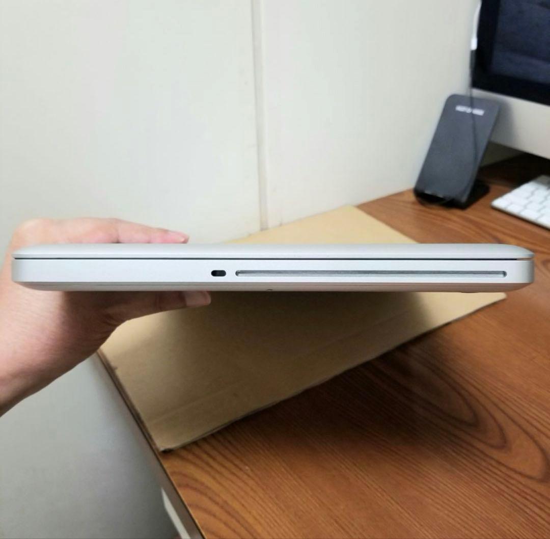 超美品 MacBook Pro 15インチ i7/16GB/740GB