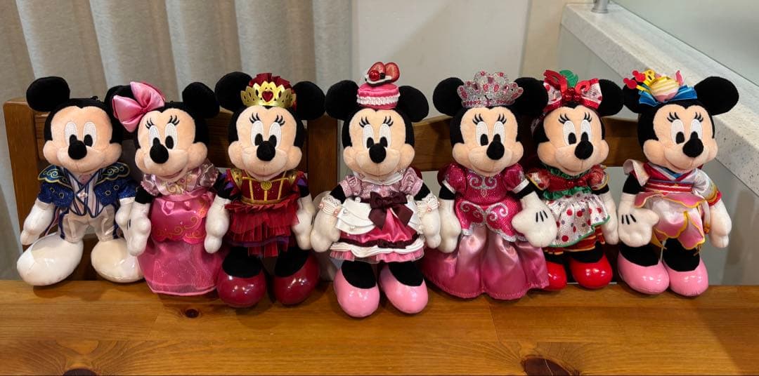 ディズニー トータリーミニーぬいぐるみバッチ巾着セットコンプリート