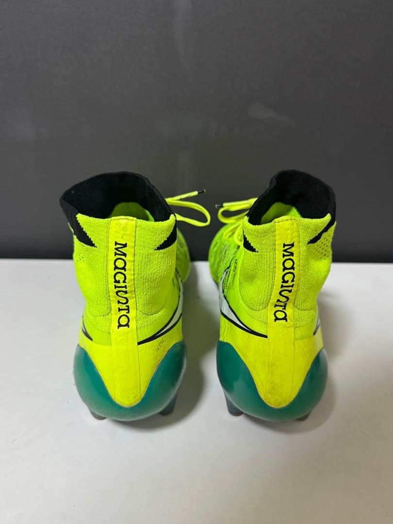 27.5cm NIKE スパイク 初代マジスタオブラ FG ボルトイエロー