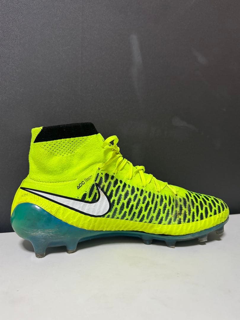 27.5cm NIKE スパイク 初代マジスタオブラ FG ボルトイエロー