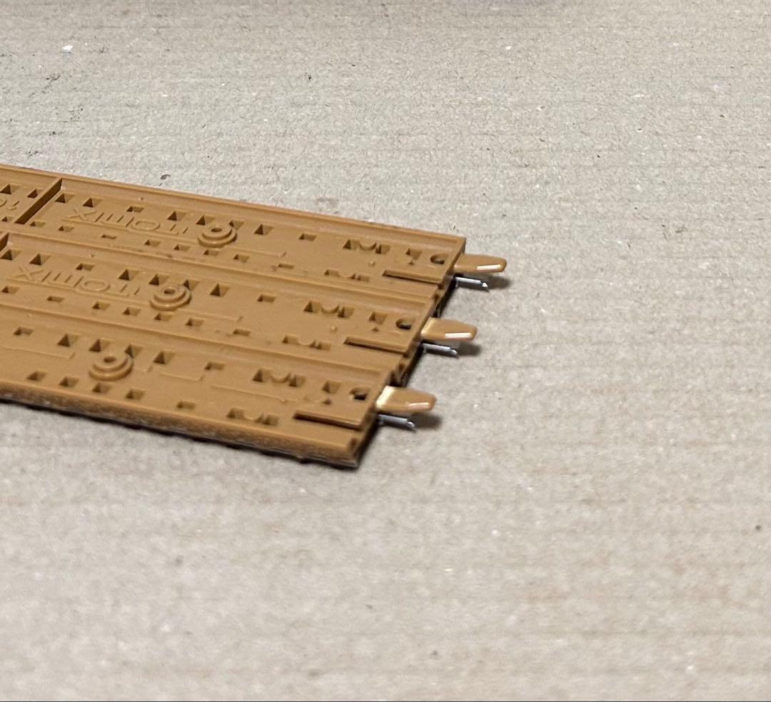 鉄道模型　Nゲージ 車庫　レール　レールエンド　橋脚　配線　詰合せセット