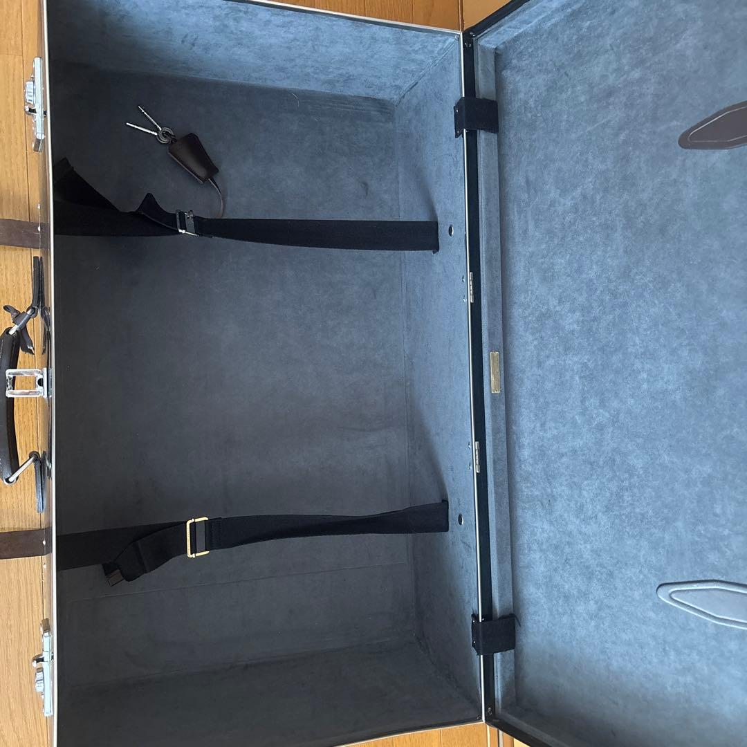 グローブトロッター 007カーボン 希少品／美品／お値下げ - メルカリ