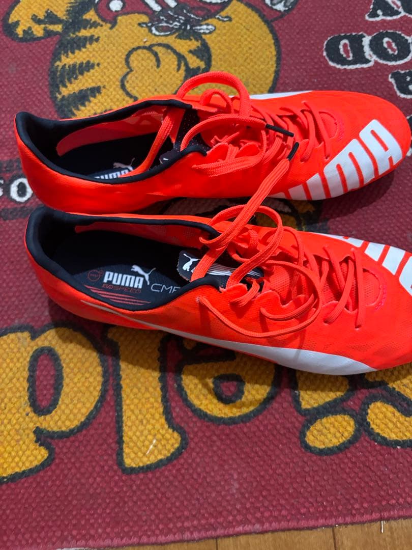 Puma CMF サッカーシューズ オレンジ PUMA フューチャー Z 1.3 HG/AG(オレンジ×ブラック) 106752 01