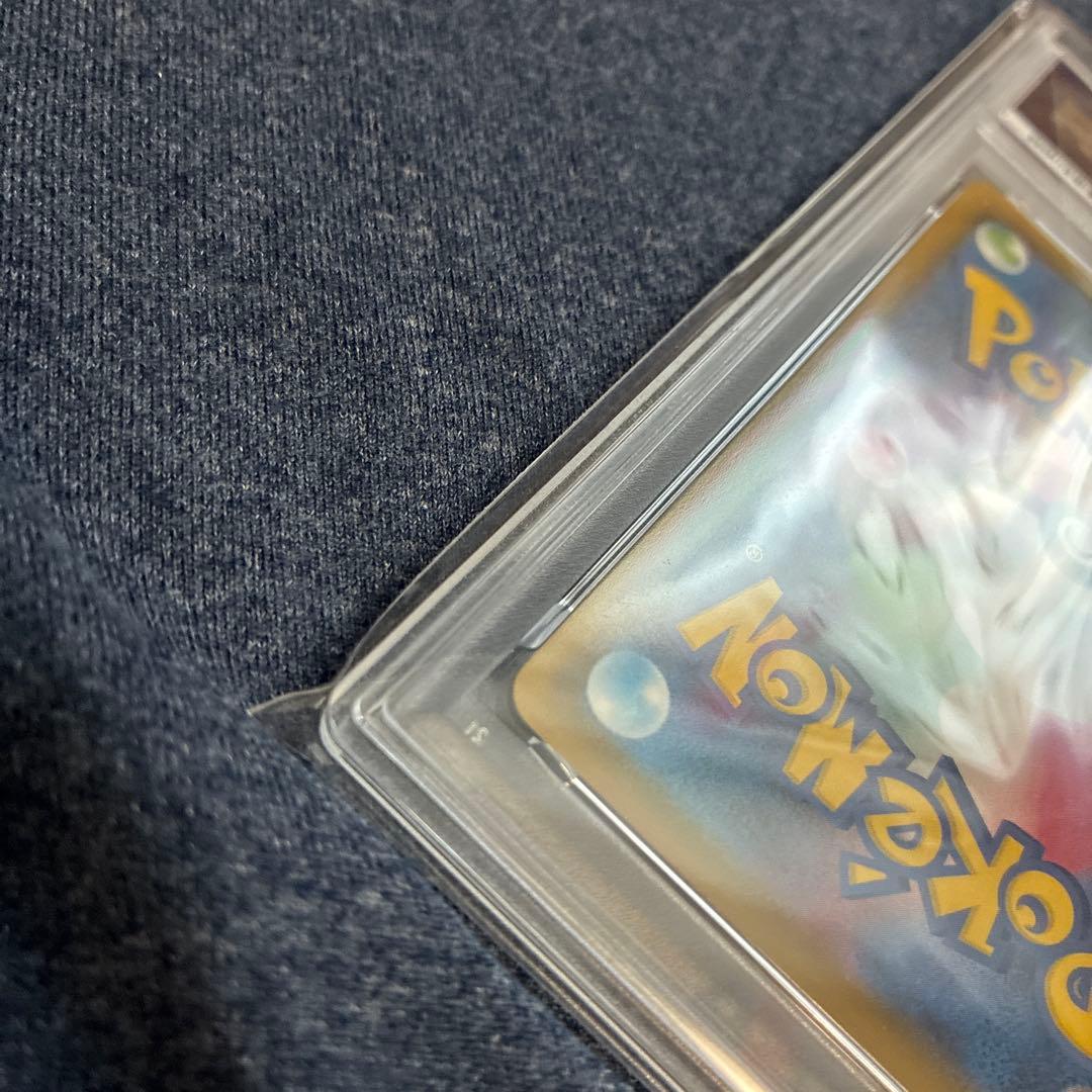 人気上昇中！【PSA10】ミュウ UR 25th