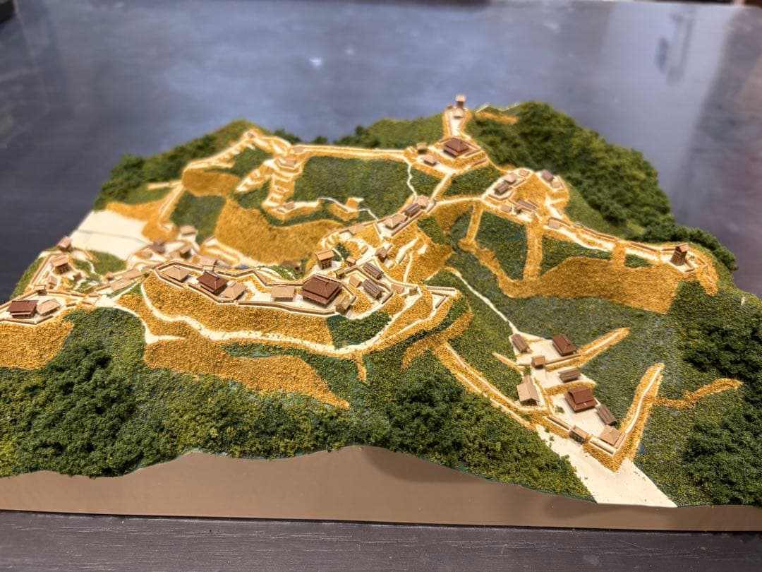 【週末まで22,000円‼️】城ラマ　高天神城　ジオラマ模型