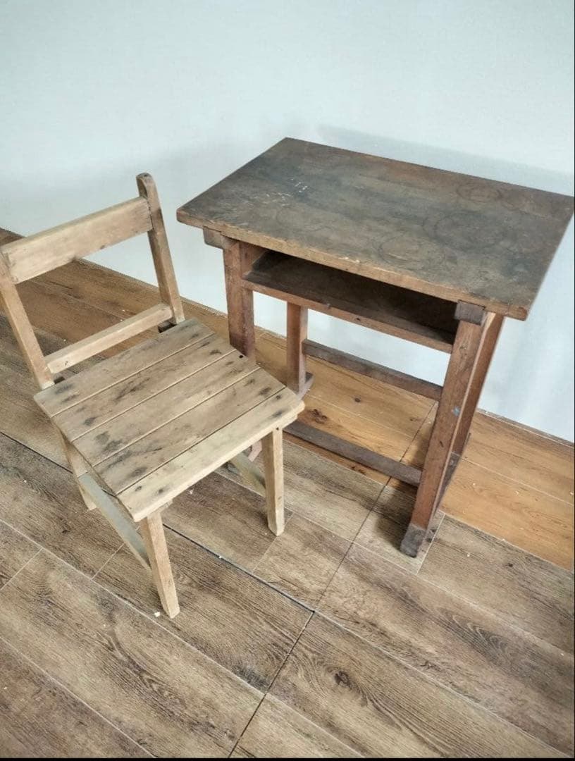 アンティーク 机 学習机 古道具/昭和レトロ/小学校机