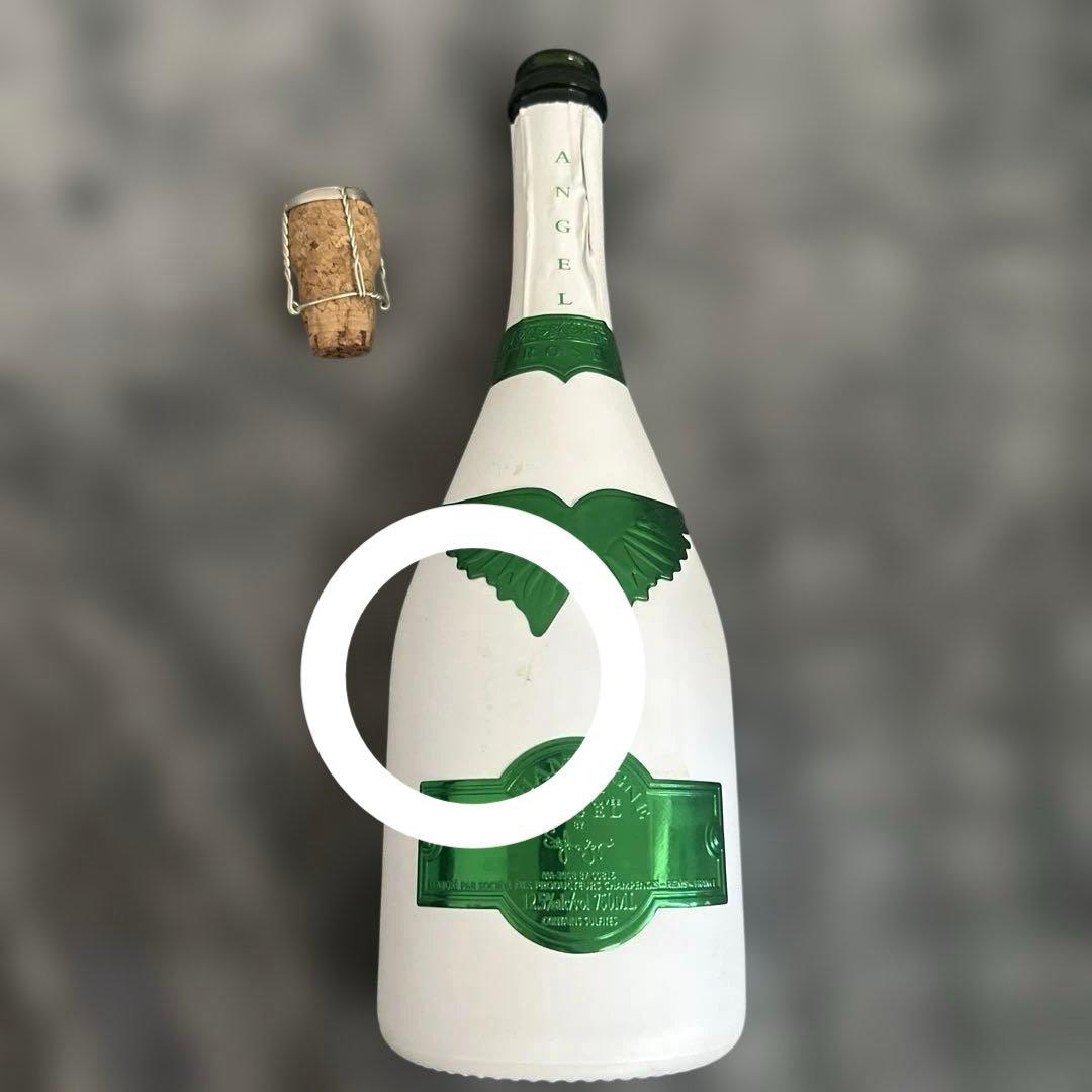 エンジェルシャンパンクリスマスホリデー限定 空き瓶 空箱 チェーン鍵