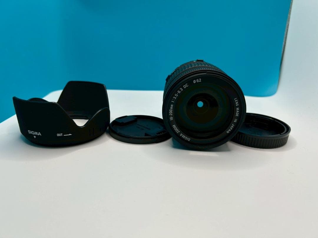 SIGMA レンズ 18-200mm F3.5-6.3 DC Canon用
