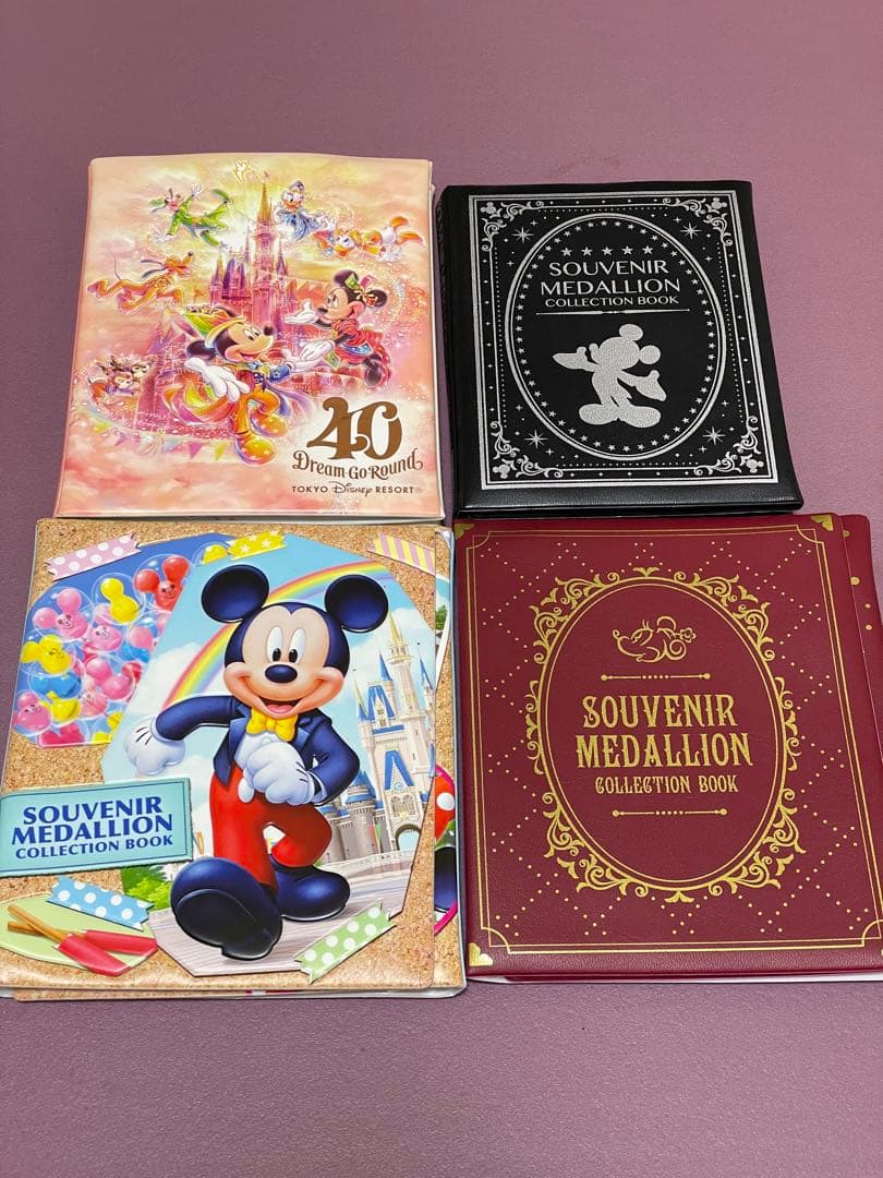 ※値下※ディズニー　スーベニアメダル 約350枚以上　コレクションブック7冊付き