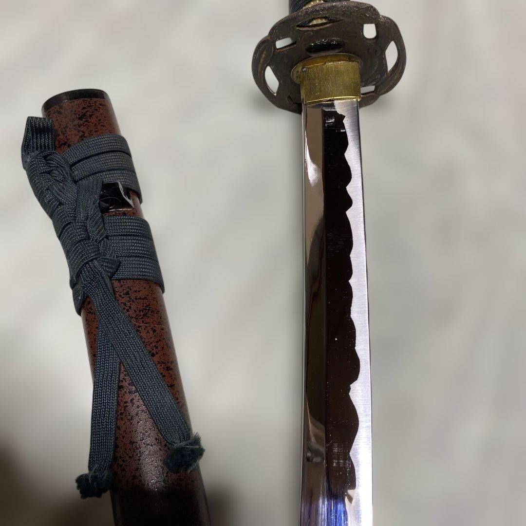 割安模造刀 濃緑柄 波絵透し丸鍔 梨地茶鞘