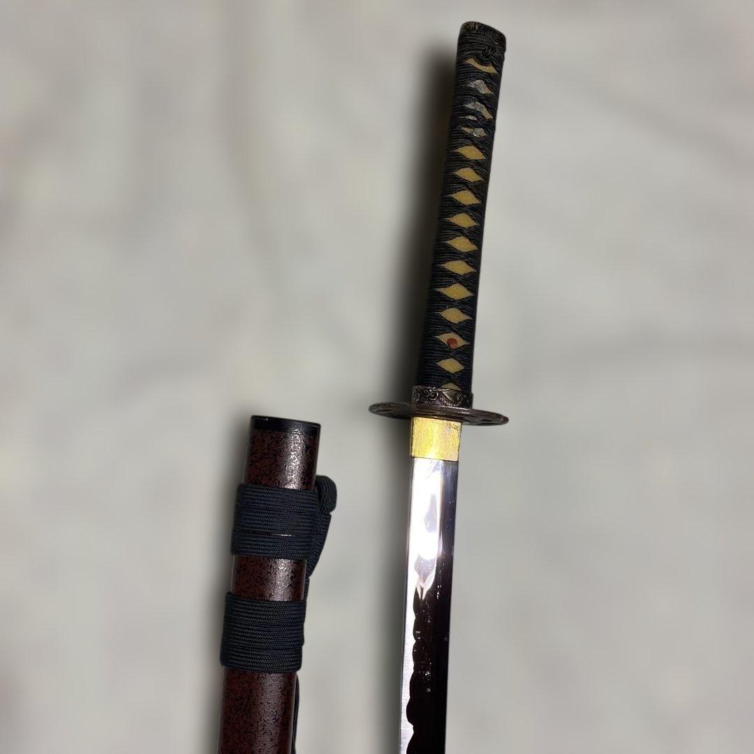 割安模造刀 濃緑柄 波絵透し丸鍔 梨地茶鞘