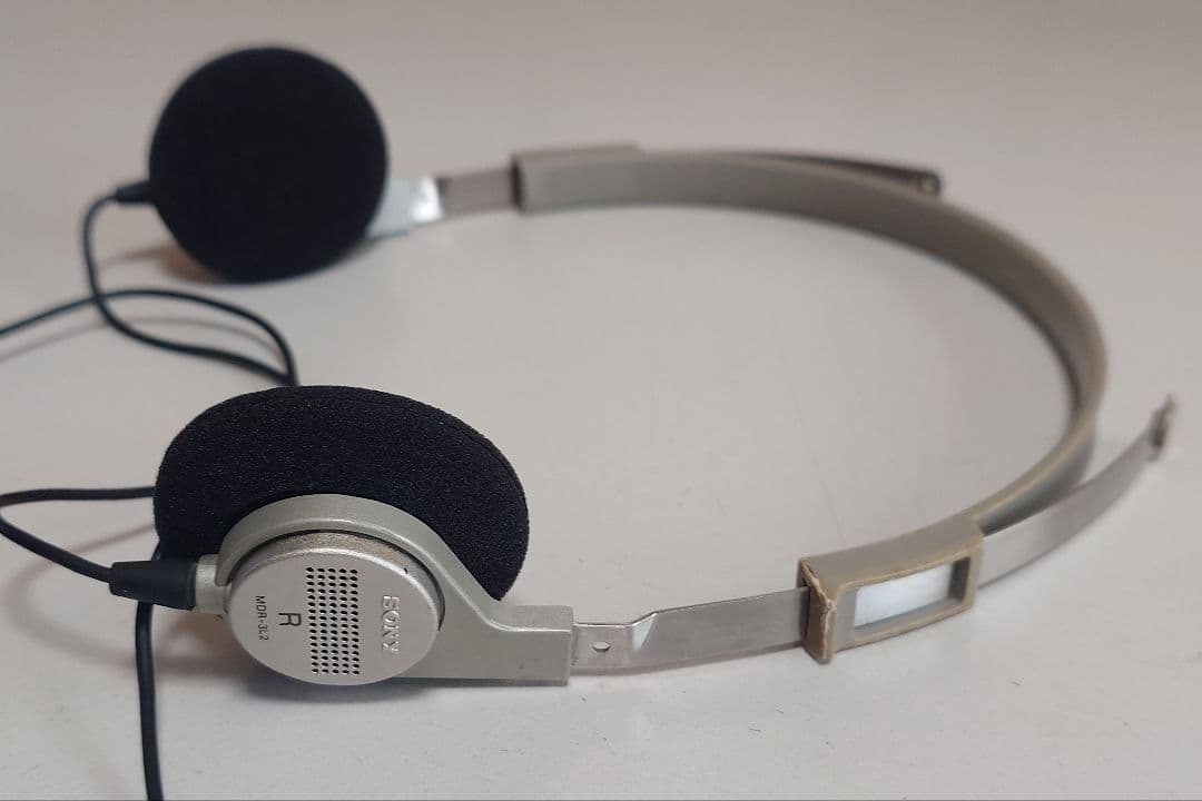 SONY 初期ウォークマン用レトロヘッドフォン 高音質 MDR-3L2 ジャンク