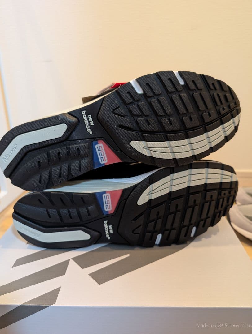 【試し履きのみ】New Balance 992 \"Black\" 28cm