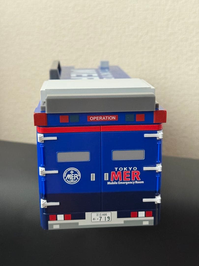 TOKYOMER ERカー型ポップコーンBOX 【トミカ付き】 - メルカリ