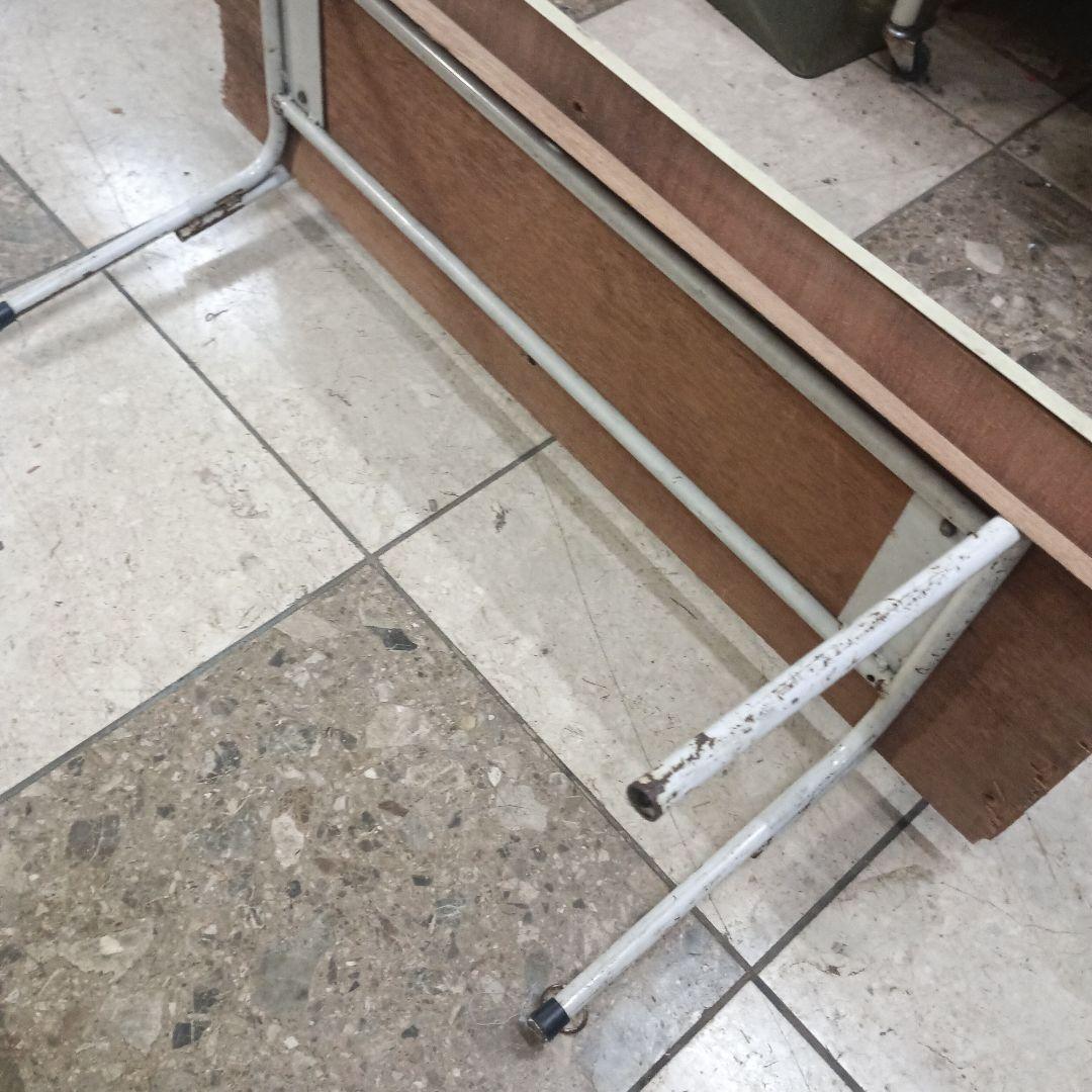 ４３００）小学館　小学一年生　ベンチ　店頭設置品？