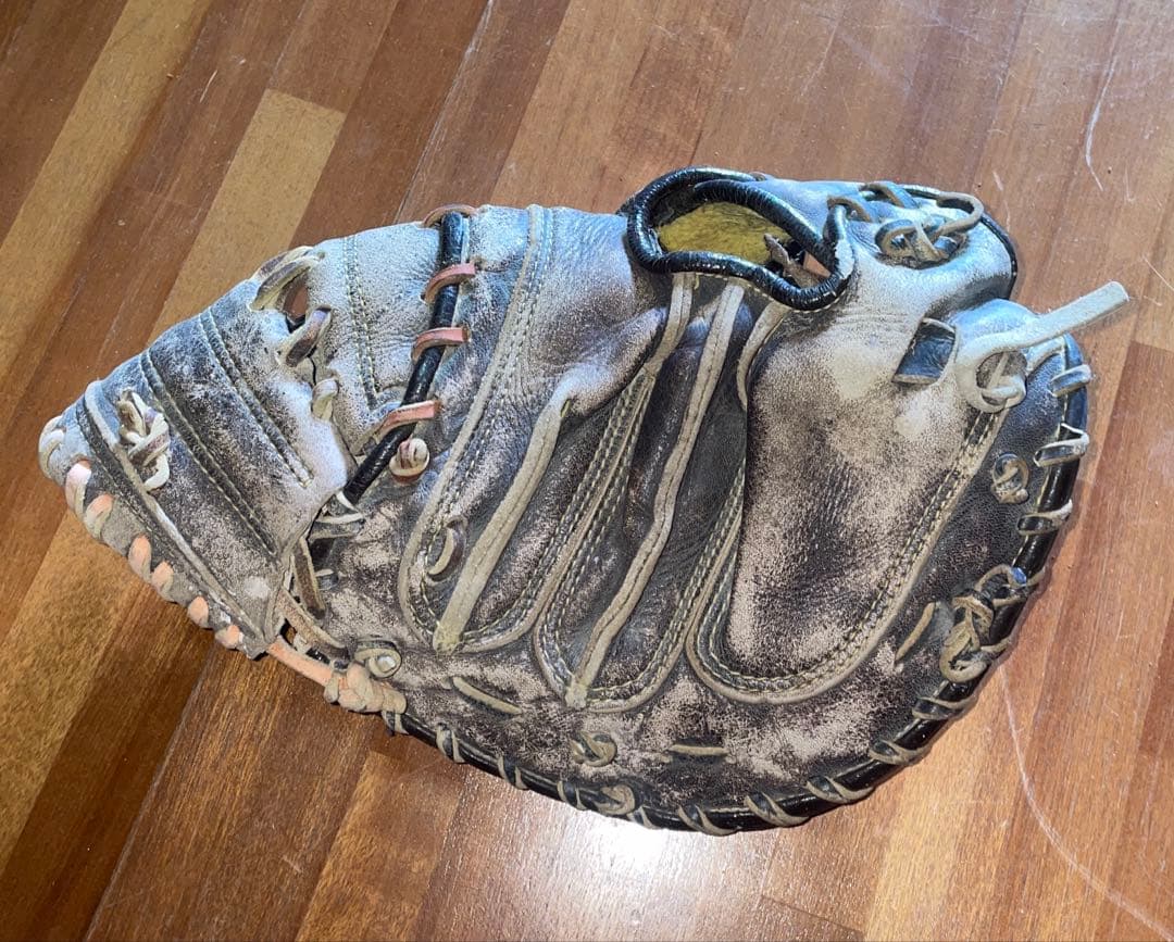 昭和レトロ野球 グローブ、キャッチャーミット 5個 - メルカリ