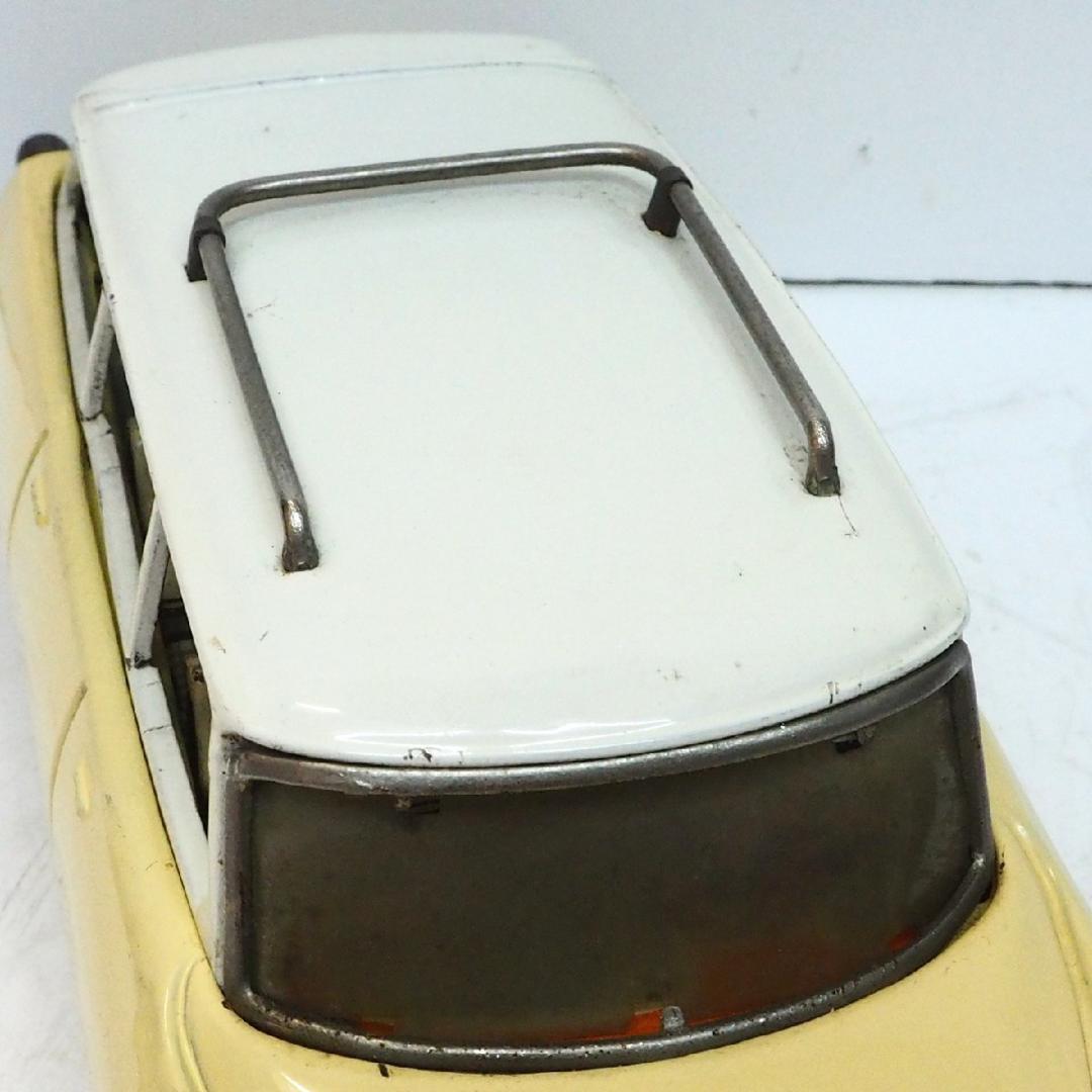 萬代屋【シトロエンDS19ステーションワンゴン黄】tinブリキtoy car箱無