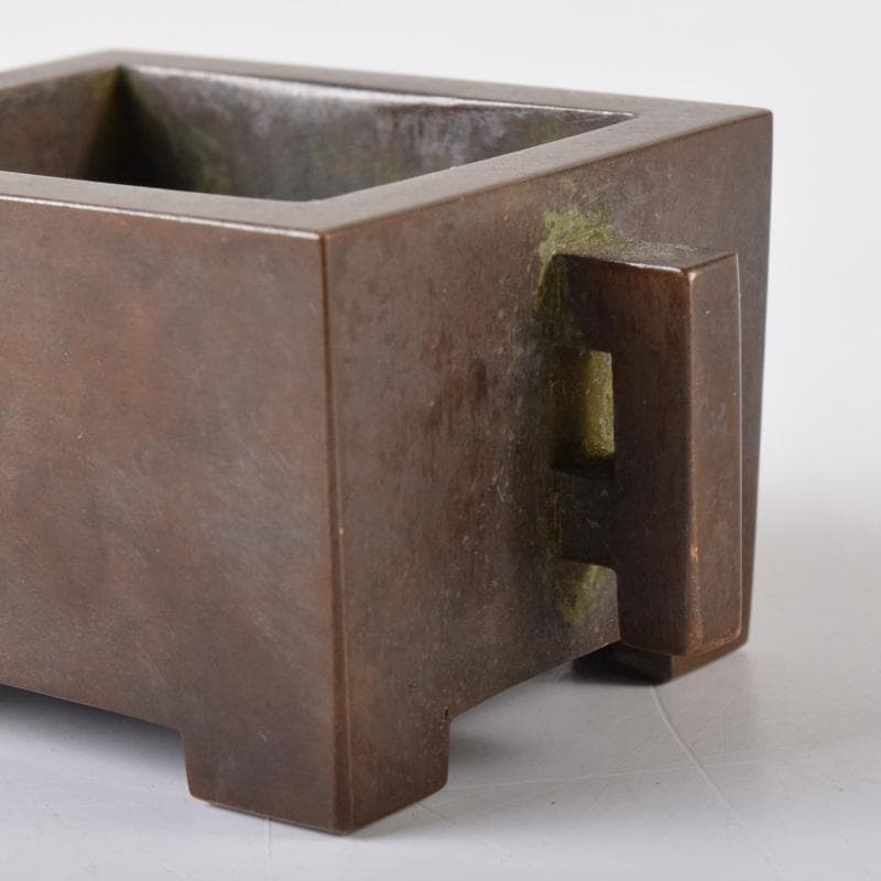 中国 大明宣徳年製 古銅 四方双耳香炉 馬槽爐 V 7285E - メルカリ