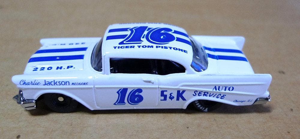 Yoshiです　ストックカーミニカー55台セット