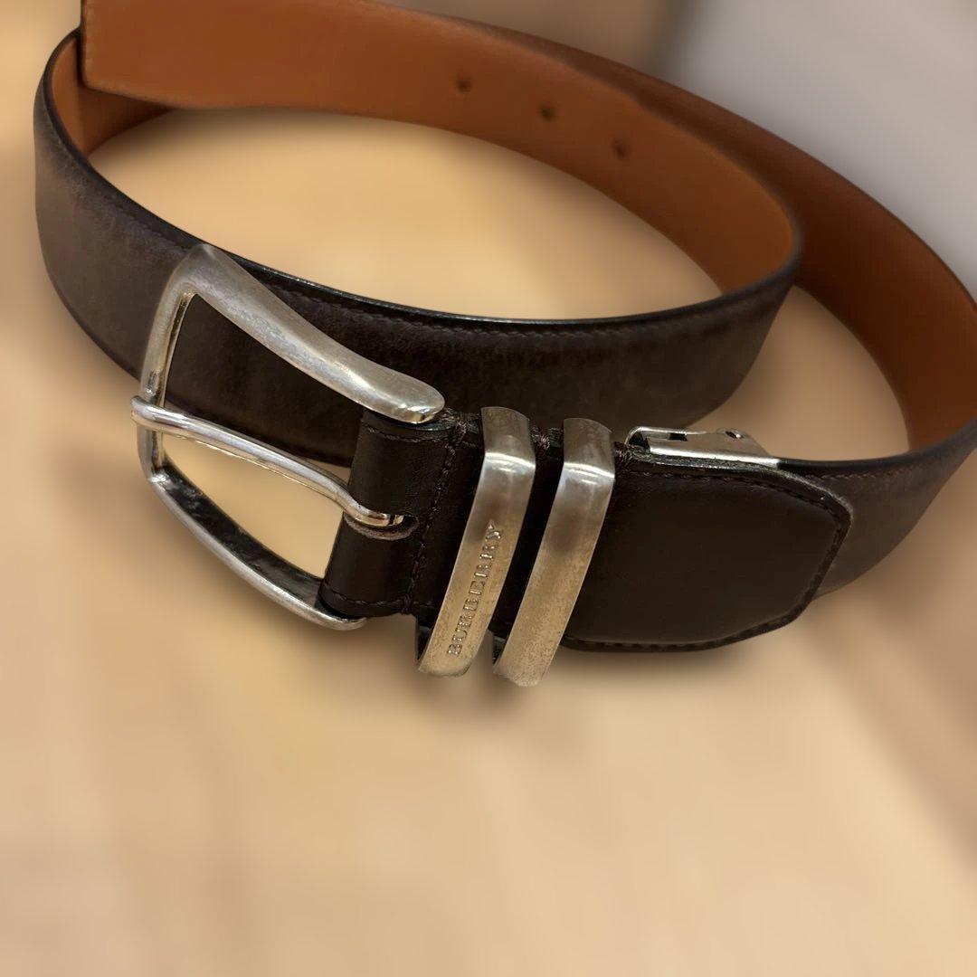 バーバリー ブラウンレザーベルト 調整可能 - メルカリ