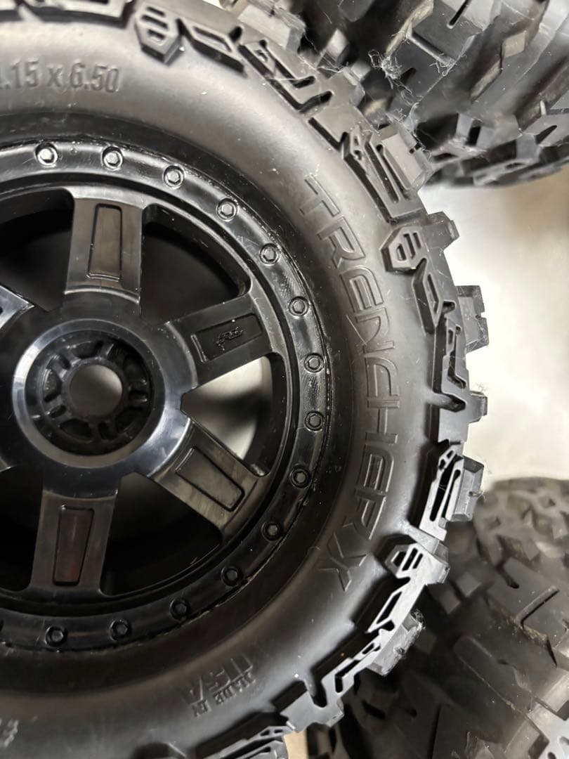 PRO LINE TRENCHER X 1/8 用タイヤホイール 17ミリ ハブ