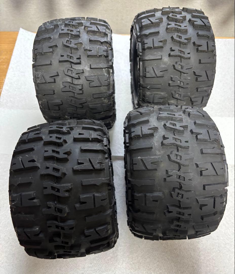 PRO LINE TRENCHER X 1/8 用タイヤホイール 17ミリ ハブ