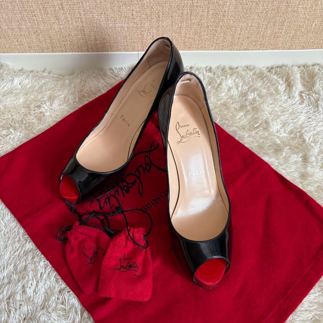 クリスチャンルブタン エナメル オープントゥ パンプス ブラック 36