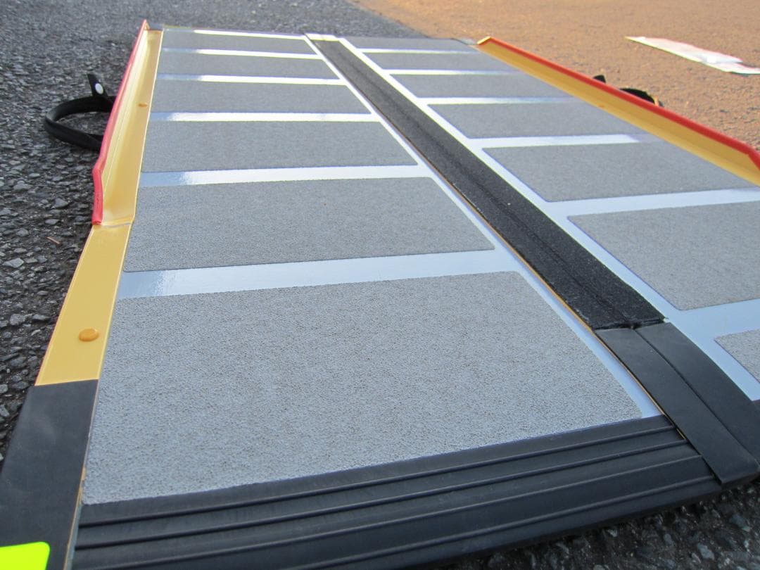 ①超硬美品 ケアスロープ 1.2m 120cm 高圧洗浄済 定価11万 送料込