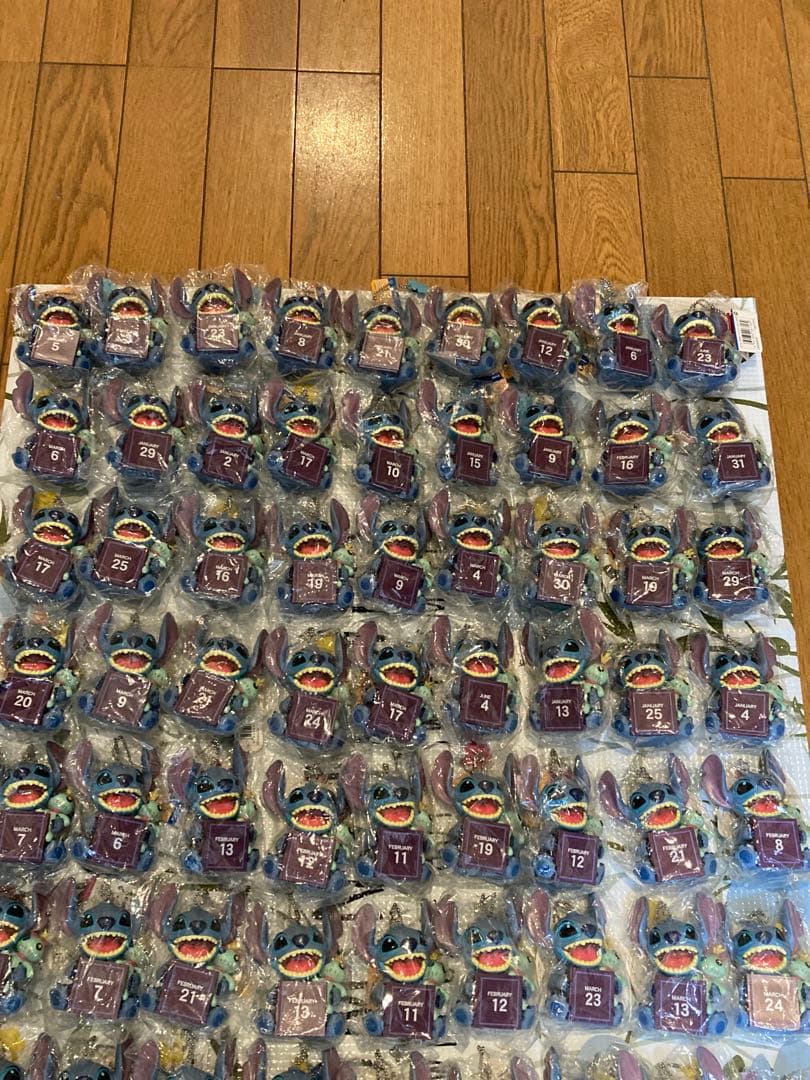 ディズニー　スティッチ キーホルダー大量　90個　未使用