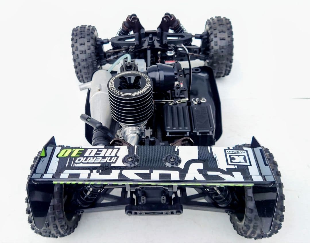 【未使用・未走行】1/8GP KYOSHO INFERNO NEO 3.0