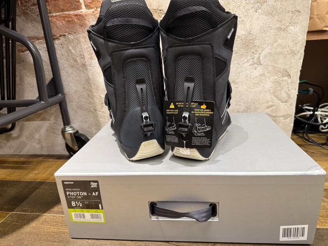 【新品】BURTON PHOTON-AF 26.5cm 8.5 ステップオン