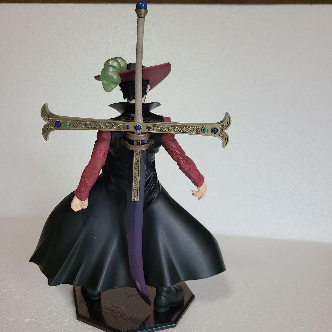 ONE PIECE　ワンピースミホークフィギアP.O.P