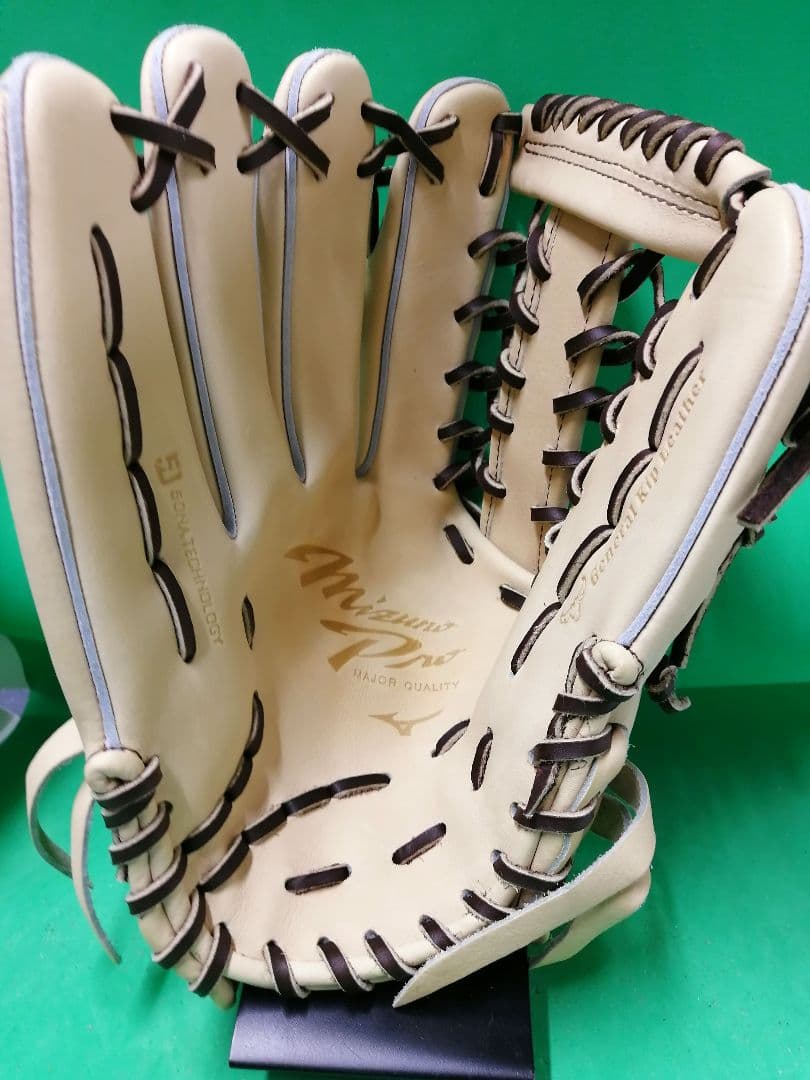 458.ミズノプロ硬式グラブ ミズノプロ クラフティッドエディション ー世界で活躍するプレーヤーが