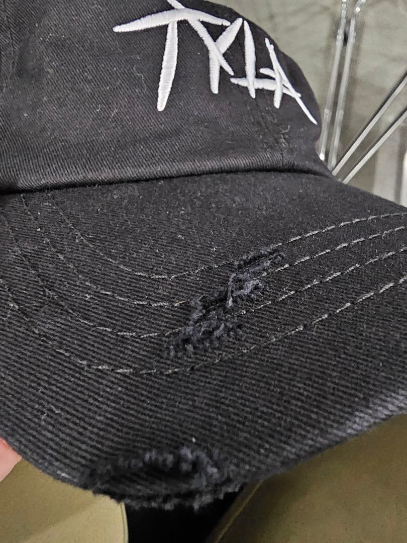 【会場限定販売】TYLA ロゴ刺繍 ダメージ加工　キャップ 黒　オマケ付き