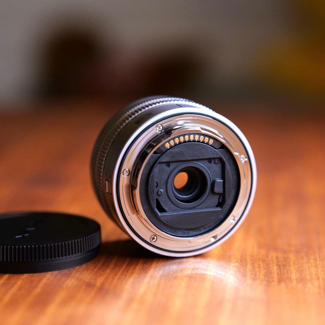 LUMIX 18-40mm F4.5-6.3 Lマウント シルバー ズームレンズ