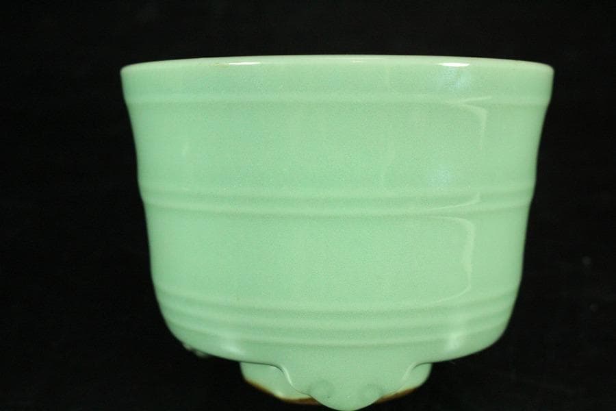 初代 宮永東山作 青磁香炉 銀火屋 37g 共箱 古美術(K-A640) - メルカリ