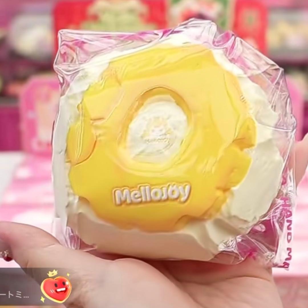 mellojoyスクイーズ パイナップル大福 - メルカリ