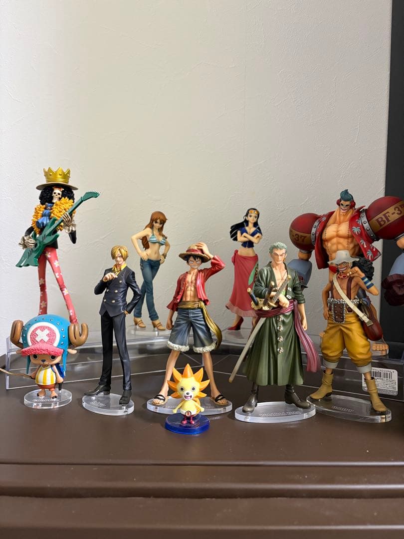 【専用台座付き】麦わらの一味　グラメン　フィギュアセット