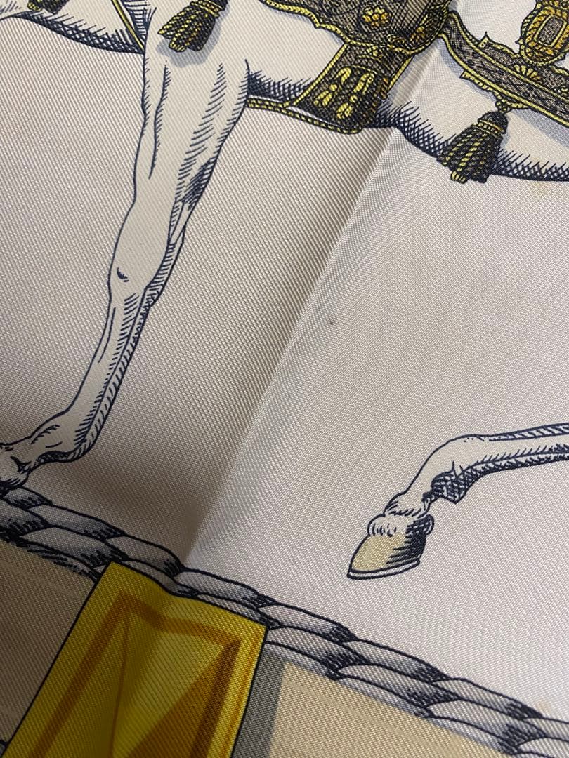 HERMES エルメス カレ90 《グラン・アパラ》（盛装の馬）シルクスカーフ