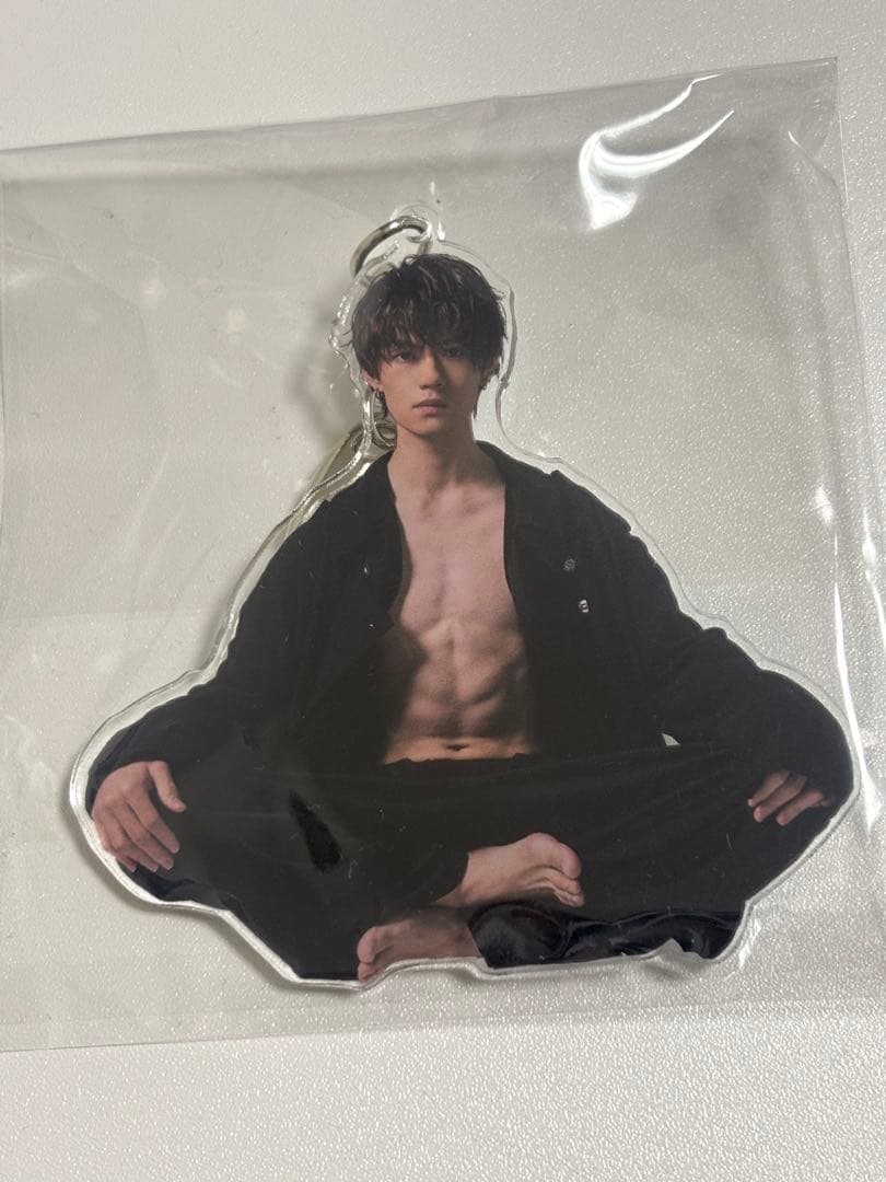 M!LK 佐野勇斗 アクリルキーホルダー - メルカリ